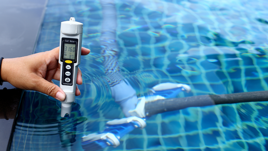 Vergleich von Chlor- und Salzwasserpools: Vor- und Nachteile